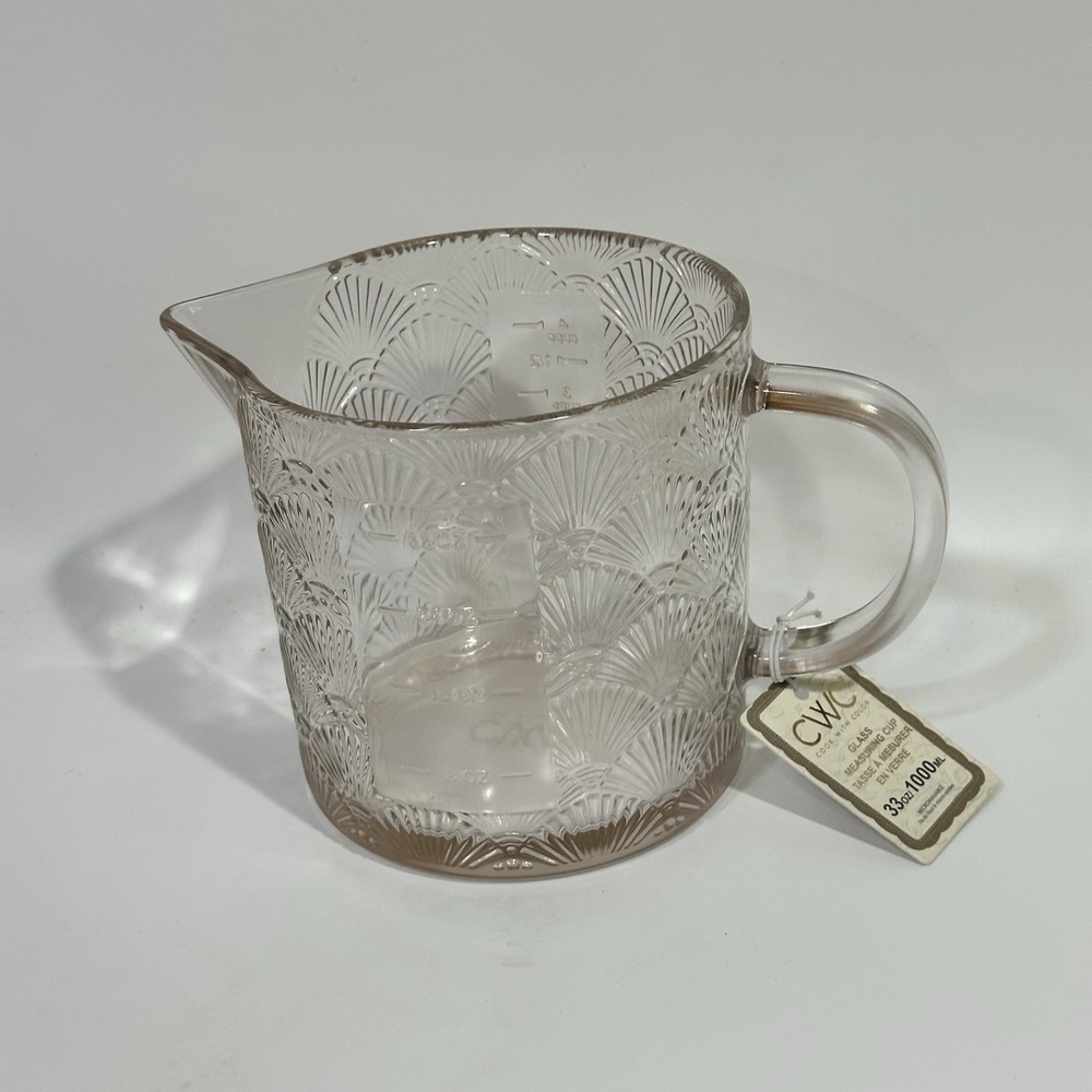 CWC Glass Measuring Cup 33oz ~ 4 Cups PINK Seashell Design NEW Microwaveable